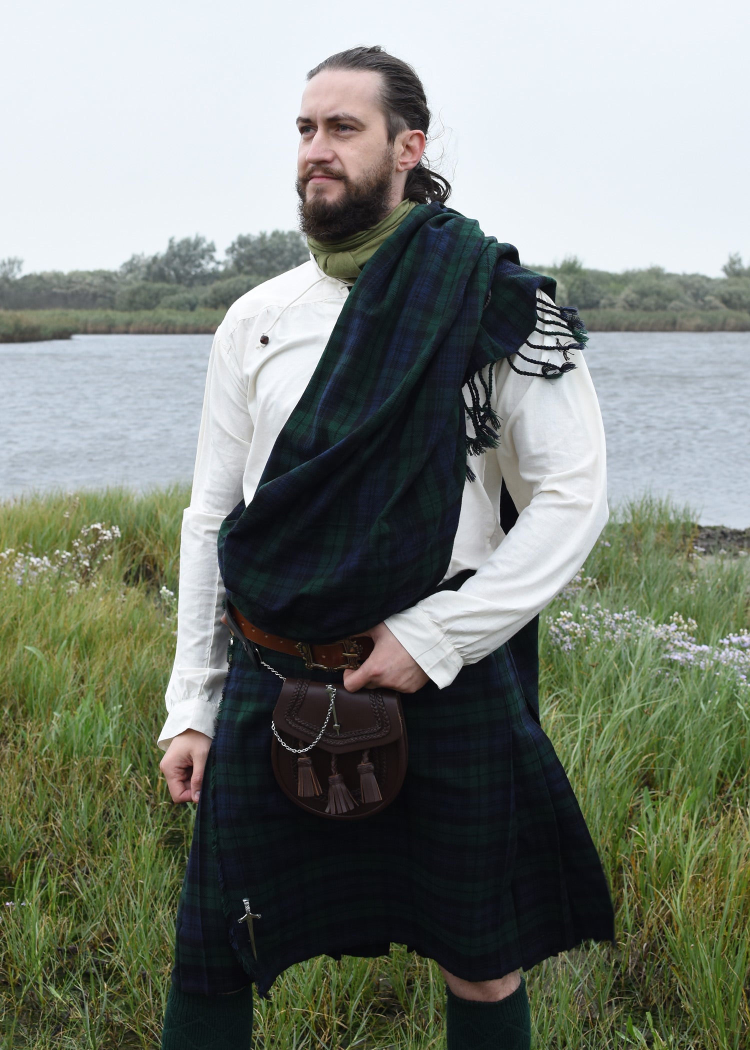 Kiltti 8 jaardin Black Watch tartan