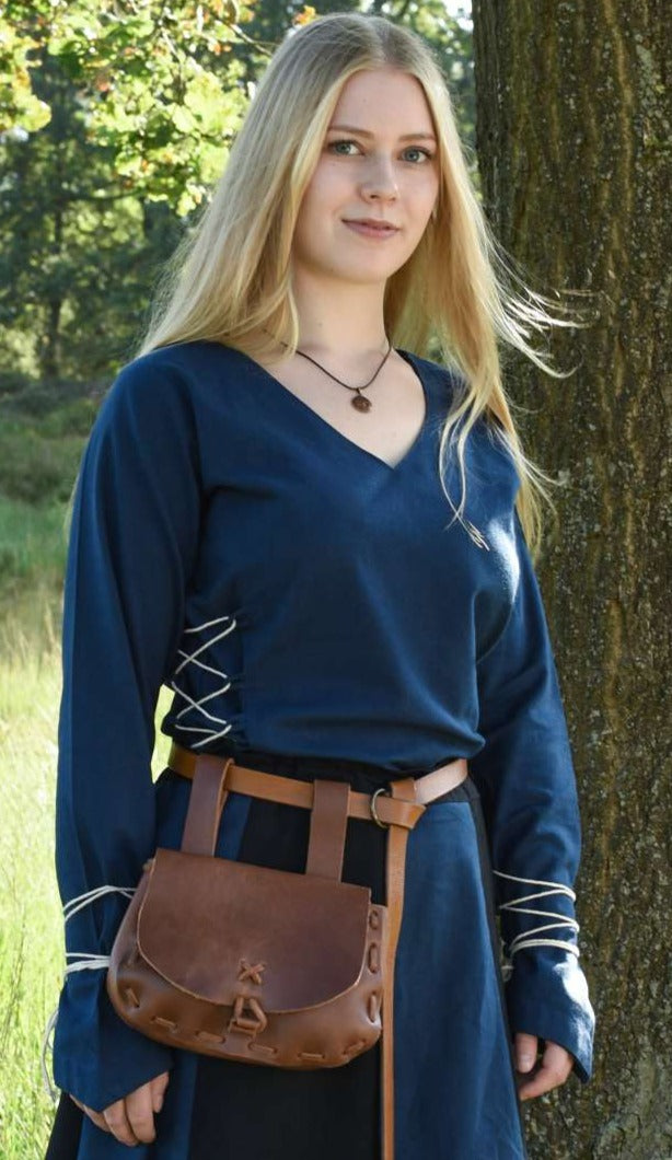 Naisten nyöripusero-Aila