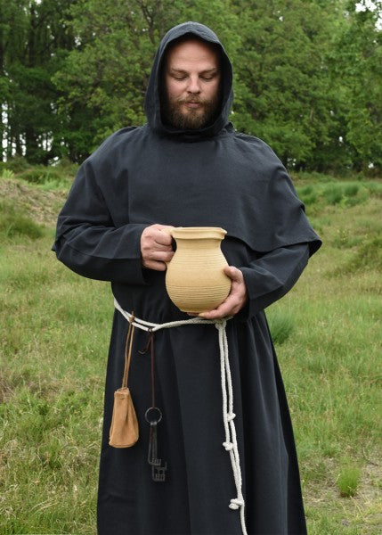 Benedikt-munkinkaapu, hupullinen