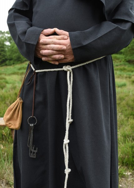 Benedikt-munkinkaapu, hupullinen