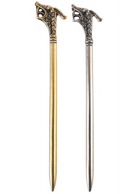 Viikinkiaikainen hiusneula Hedebystä – lohikäärmepäällä