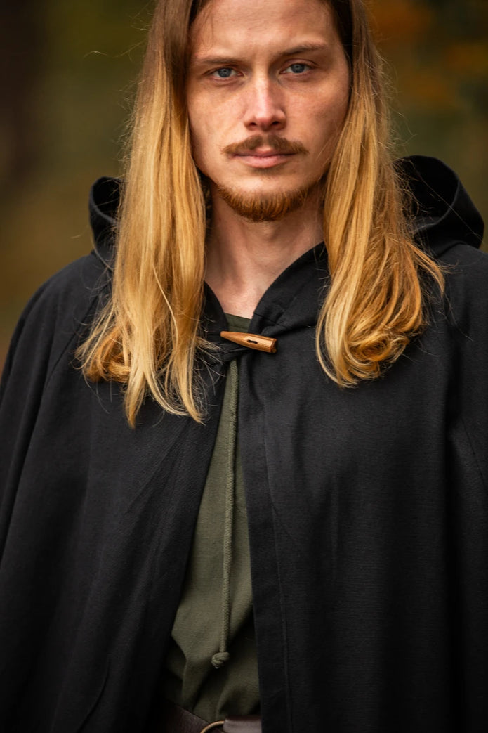 Keskiaikainen viitta Johannes