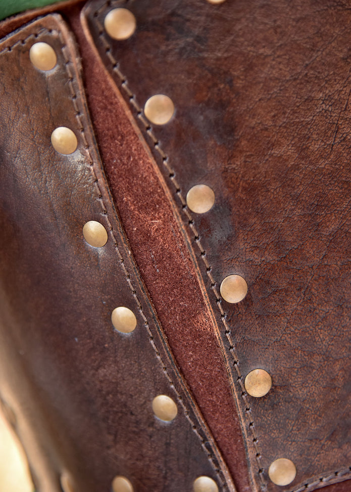 Nahkainen vyötärökorsetti mokkavuorilla – ruskea tai musta