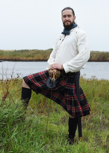 Kiltti 8 jaardin Black Stewart tartan